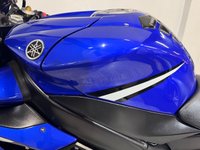 USED 2007 07 YAMAHA R1 AKRAPOVIC UNDERSEAT EXHAUSTS COMES WITH NEW MOT AND WARRANTY