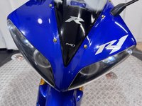 USED 2007 07 YAMAHA R1 AKRAPOVIC UNDERSEAT EXHAUSTS COMES WITH NEW MOT AND WARRANTY