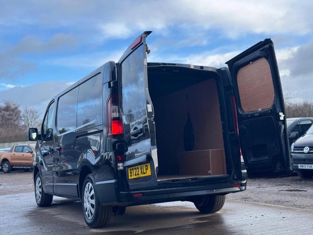 2022 NISSAN PRIMASTAR - Photo 7