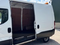 USED 2020 20 IVECO DAILY 2.3D HPI 12V 35S 3520 MWB Euro 6 (s/s) 5dr RARE AUTO, 1 OWNER, VERY CLEAN