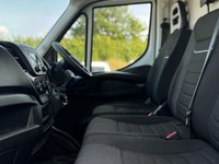 USED 2022 22 IVECO DAILY 2.3D HPI 14V 35S 3520L HiMatic MWB High Roof Euro 6 (s/s) 5dr HUGE SPEC, 1 OWNER, VERY CLEAN