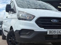 USED 2019 19 FORD TRANSIT CUSTOM 2.0 300 EcoBlue L2 H1 Euro 6 5dr 1 YEARS MOT, AIR CON, CLEAN