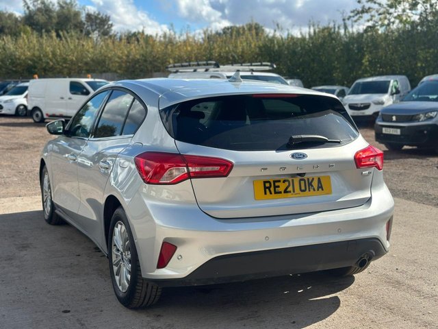 2021 FORD FOCUS - Photo 8