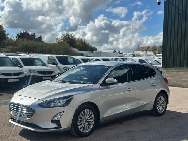 2021 FORD FOCUS - Photo 5