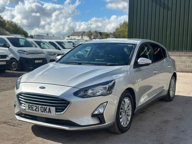 2021 FORD FOCUS - Photo 4