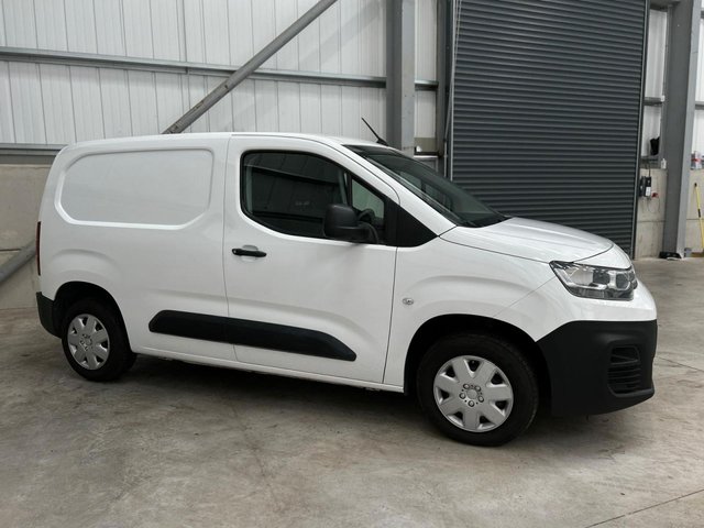 View our CITROEN BERLINGO