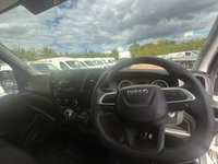 USED 2022 22 IVECO DAILY 2.3D HPI 14V 35S 3520 MWB High Roof Euro 6 (s/s) 5dr STUNNING CONDITION & MILEAGE