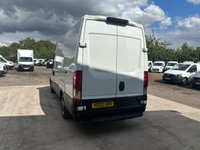 USED 2022 22 IVECO DAILY 2.3D HPI 14V 35S 3520 MWB High Roof Euro 6 (s/s) 5dr STUNNING CONDITION & MILEAGE