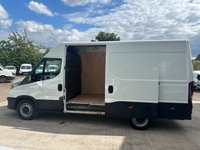USED 2022 22 IVECO DAILY 2.3D HPI 14V 35S 3520 MWB High Roof Euro 6 (s/s) 5dr STUNNING CONDITION & MILEAGE