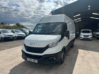 USED 2022 22 IVECO DAILY 2.3D HPI 14V 35S 3520 MWB High Roof Euro 6 (s/s) 5dr STUNNING CONDITION & MILEAGE