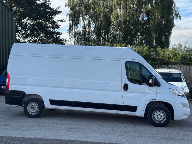 2022 VAUXHALL MOVANO
