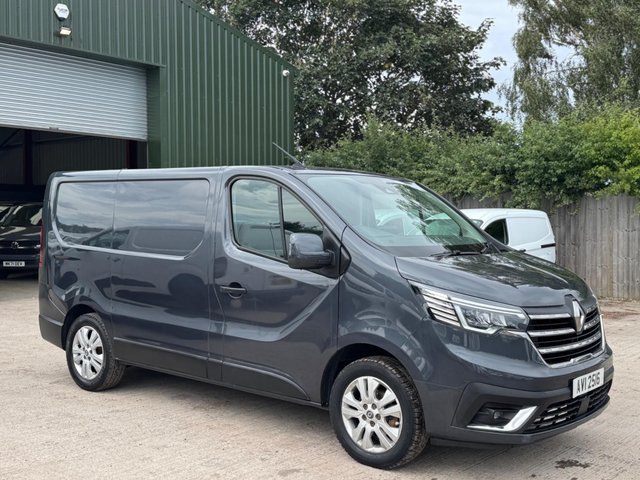 View our RENAULT TRAFIC