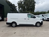 USED 2021 70 VAUXHALL VIVARO 2.0 Turbo D 3100 Dynamic L2 H1 Euro 6 (s/s) 6dr 