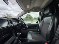 USED 2021 70 VAUXHALL VIVARO 2.0 Turbo D 3100 Dynamic L2 H1 Euro 6 (s/s) 6dr 