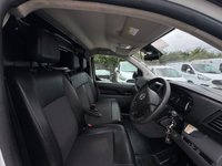 USED 2021 70 VAUXHALL VIVARO 2.0 Turbo D 3100 Dynamic L2 H1 Euro 6 (s/s) 6dr 