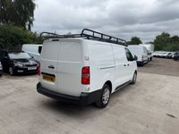USED 2021 70 VAUXHALL VIVARO 2.0 Turbo D 3100 Dynamic L2 H1 Euro 6 (s/s) 6dr 