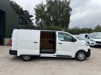 USED 2021 70 VAUXHALL VIVARO 2.0 Turbo D 3100 Dynamic L2 H1 Euro 6 (s/s) 6dr 