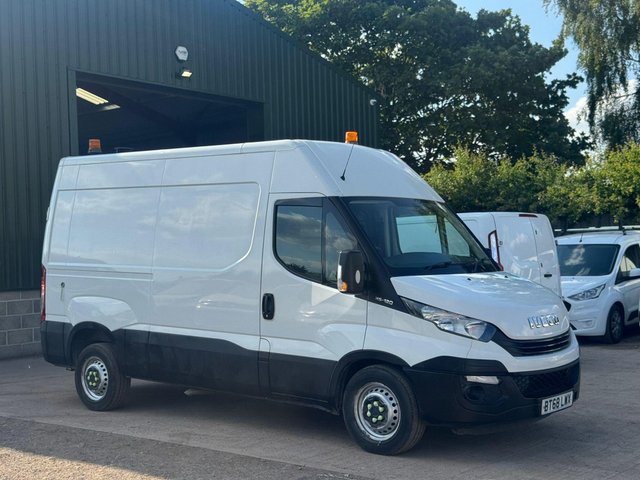 View our IVECO DAILY