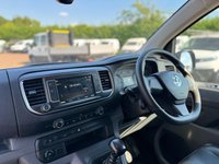 USED 2022 71 VAUXHALL VIVARO 2.0 Turbo D 3100 Sportive L2 H1 Euro 6 (s/s) 5dr 1 OWNER, TOP SPEC, IMMACULATE