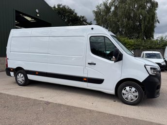 2021 RENAULT MASTER