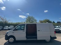 USED 2017 17 VOLKSWAGEN TRANSPORTER 2.0 TDI T28 BlueMotion Tech Startline FWD LWB Euro 6 (s/s) 5dr 1 YEARS MOT, EURO 6, VALUE VAN