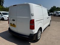 USED 2021 71 VAUXHALL VIVARO 1.5 Turbo D 2700 Dynamic L1 H1 Euro 6 (s/s) 6dr FULLY FUNCTIONAL FRIDGE VAN