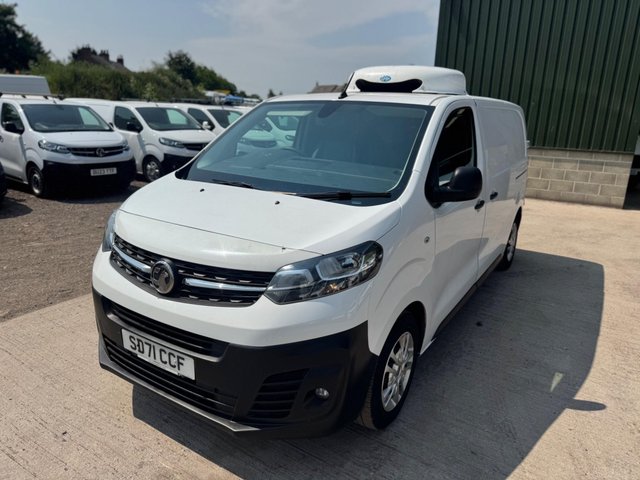 2021 VAUXHALL VIVARO - Photo 3