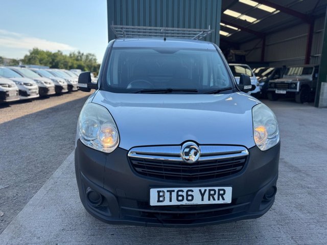 2017 VAUXHALL COMBO - Photo 3