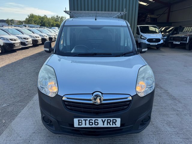 2017 VAUXHALL COMBO - Photo 5