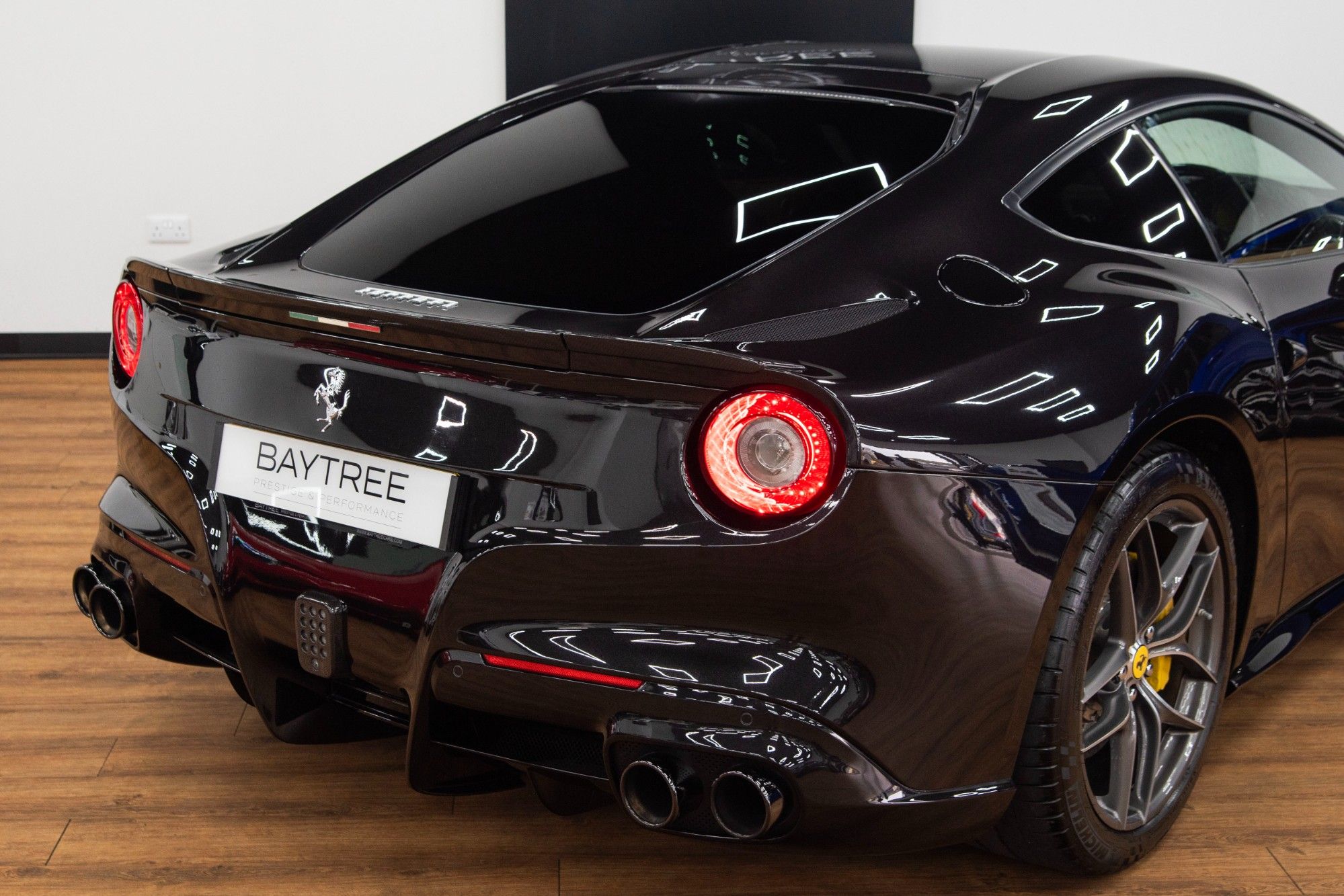 USED 2015 15 FERRARI F12 BERLINETTA 6.3 V12  