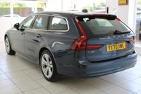 USED 2020 70 VOLVO V90 2.0 B4 MHEV Momentum Estate 5dr Petrol Hybrid Auto Euro 6 (s/s) (197 ps) 