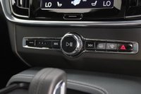 USED 2020 70 VOLVO V90 2.0 B4 MHEV Momentum Estate 5dr Petrol Hybrid Auto Euro 6 (s/s) (197 ps) 