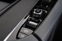 USED 2020 70 VOLVO V90 2.0 B4 MHEV Momentum Estate 5dr Petrol Hybrid Auto Euro 6 (s/s) (197 ps) 