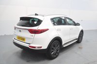 USED 2017 17 KIA SPORTAGE 1.7 CRDi 3 SUV 5dr Diesel Manual Euro 6 (s/s) (114 bhp) Electric Panoramic And Slide Roof, JBL Sound System, Apple CarPlay and Android Auto