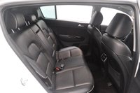 USED 2017 17 KIA SPORTAGE 1.7 CRDi 3 SUV 5dr Diesel Manual Euro 6 (s/s) (114 bhp) Electric Panoramic And Slide Roof, JBL Sound System, Apple CarPlay and Android Auto