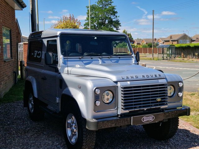 View our LAND ROVER DEFENDER