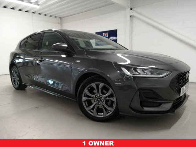 View our Ford Focus range