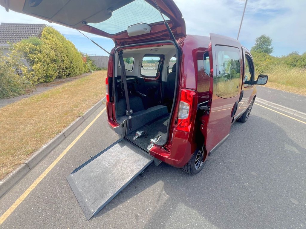 USED 2017 67 FIAT QUBO 1.4 Lounge MPV 5dr Petrol Euro 6 (77 ps) Wheelchair Mobility // px swap 