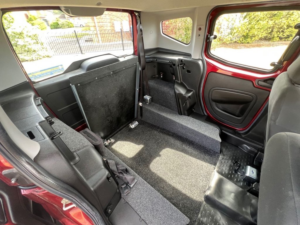 USED 2017 67 FIAT QUBO 1.4 Lounge MPV 5dr Petrol Euro 6 (77 ps) Wheelchair Mobility // px swap 