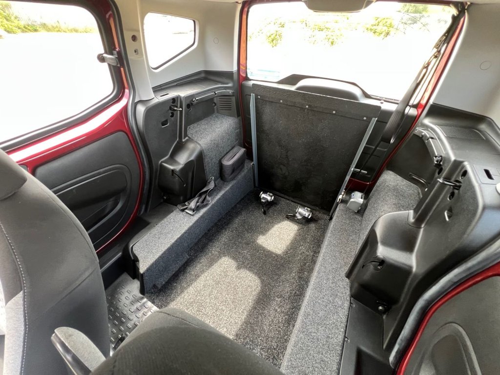USED 2017 67 FIAT QUBO 1.4 Lounge MPV 5dr Petrol Euro 6 (77 ps) Wheelchair Mobility // px swap 