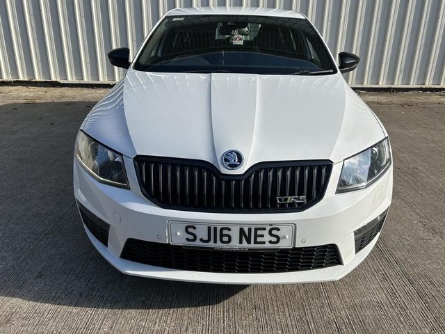 2016 SKODA OCTAVIA 2.0 TSI vRS 230 Estate 5dr Petrol Manual Euro 6 (s/s) (230 ps) - Photo 8