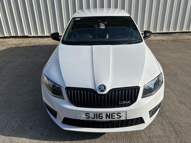 2016 SKODA OCTAVIA 2.0 TSI vRS 230 Estate 5dr Petrol Manual Euro 6 (s/s) (230 ps) - Photo 9