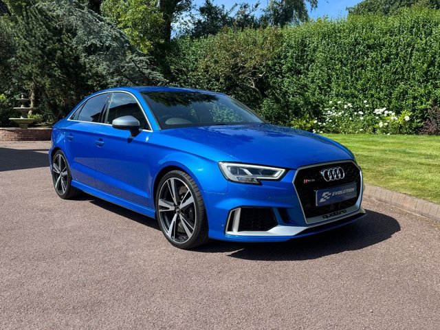 View our AUDI RS3