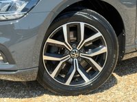USED 2021 21 VOLKSWAGEN PASSAT 2.0 TDI EVO SEL Estate 5dr Diesel Manual Euro 6 (s/s) (150 ps) 