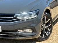USED 2021 21 VOLKSWAGEN PASSAT 2.0 TDI EVO SEL Estate 5dr Diesel Manual Euro 6 (s/s) (150 ps) 