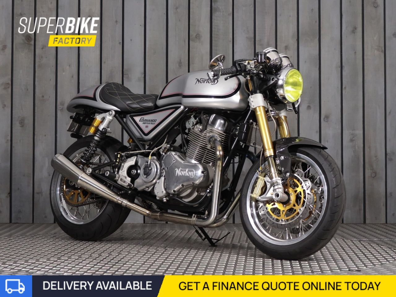 NORTON Commando 961