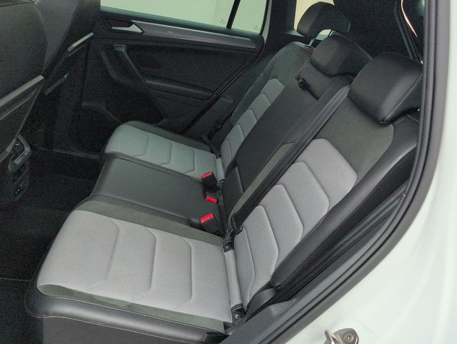 USED 2019 19 Volkswagen Tiguan 1.5 TSI Evo R-Line Suv 5dr Petrol DSg Euro 6 (s/S) (150 Ps) Heated Front Seats+lane Assist