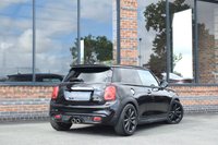 USED 2018 68 MINI HATCH 2.0 Cooper S Hatchback 3dr Petrol Manual Euro 6 (s/s) (192 ps) HUGE SPEC / H&K / HUD / CHILI