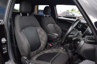 USED 2018 68 MINI HATCH 2.0 Cooper S Hatchback 3dr Petrol Manual Euro 6 (s/s) (192 ps) HUGE SPEC / H&K / HUD / CHILI
