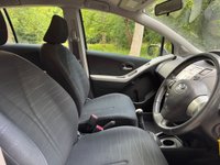 USED 2007 57 TOYOTA YARIS 1.3 VVT-i TR Hatchback 5dr Petrol Manual (141 g/km, 85 bhp) 